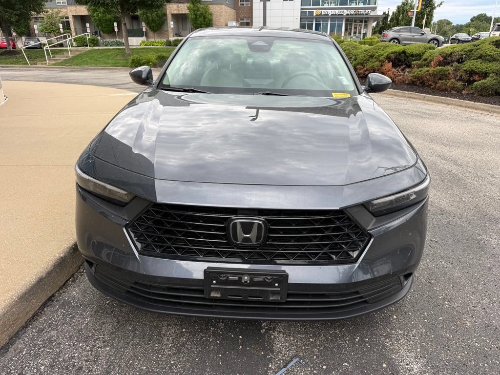 Used 2024 Honda Accord EX image 3