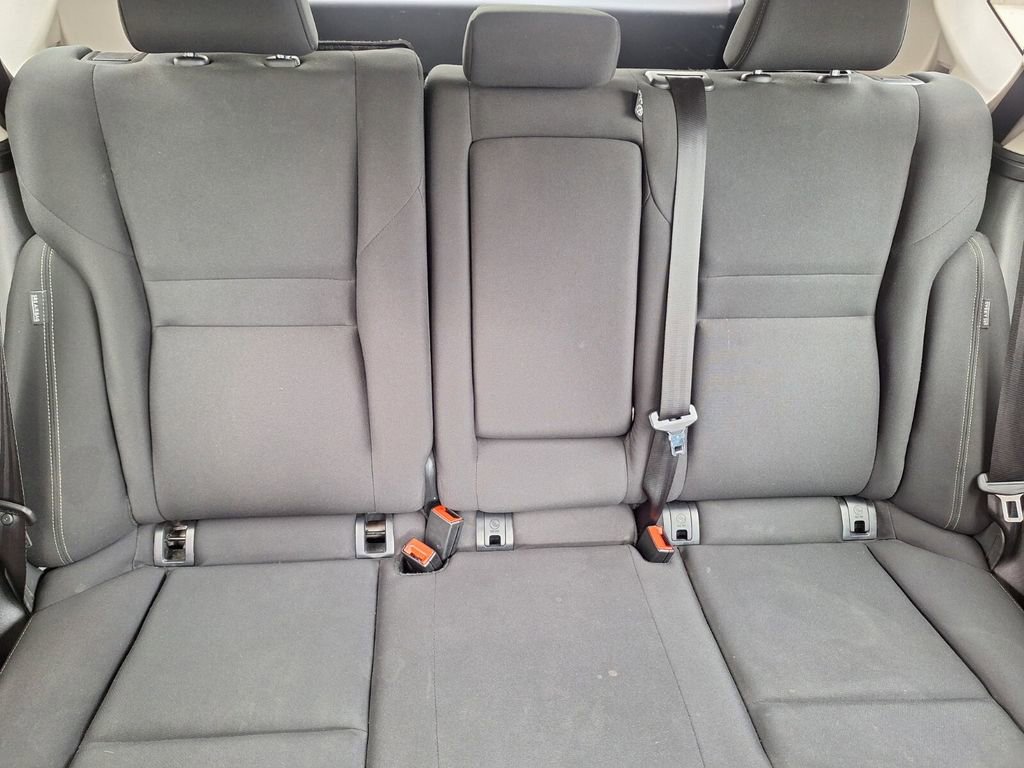 Used 2024 Nissan Rogue S image 29