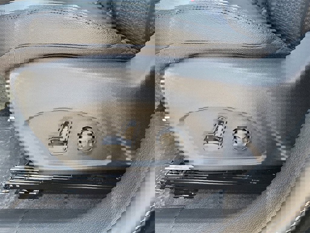 New 2026 Jeep Compass Latitude w/ Sun and Sound Group image 14