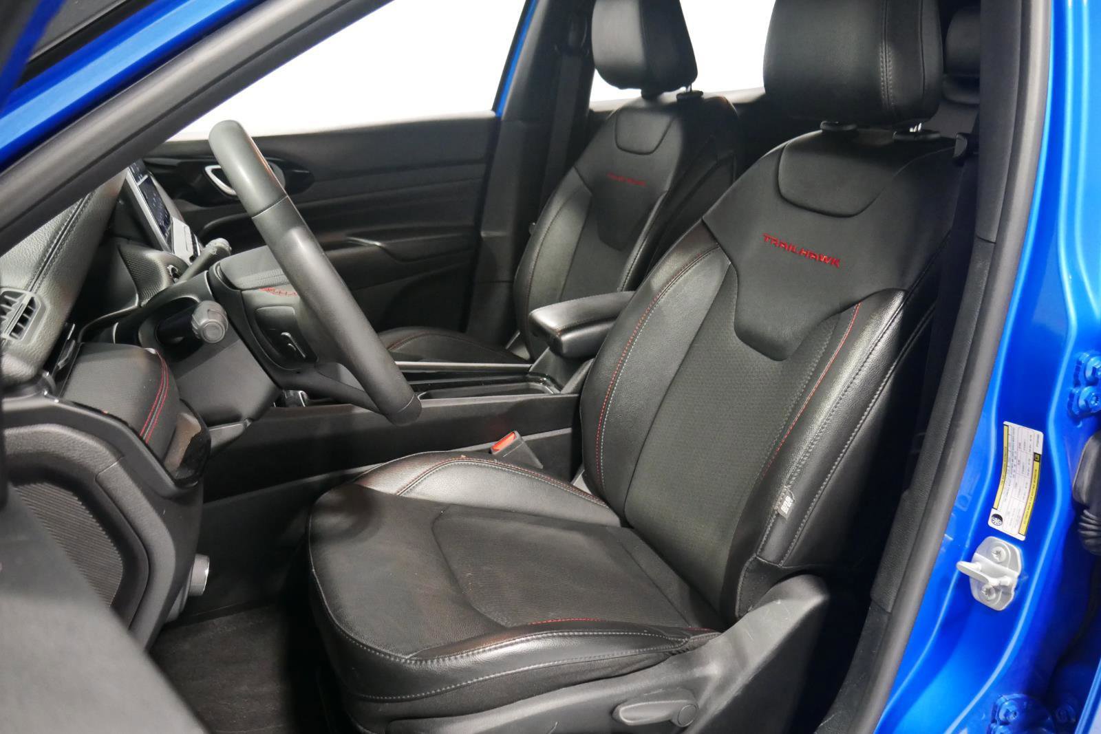 Used 2023 Jeep Compass Trailhawk image 10