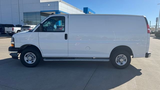 Used 2024 Chevrolet Express 2500 w/ Driver Convenience Package image 5