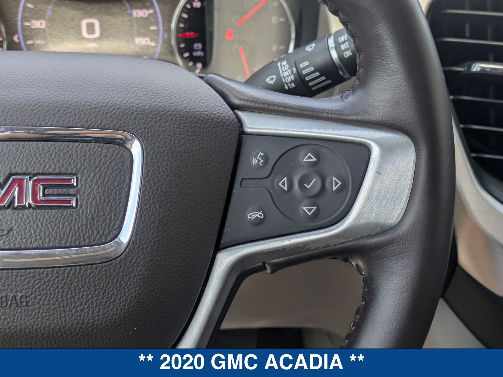 Used 2020 GMC Acadia SLT w/ Driver Alert Package II FWD image 29