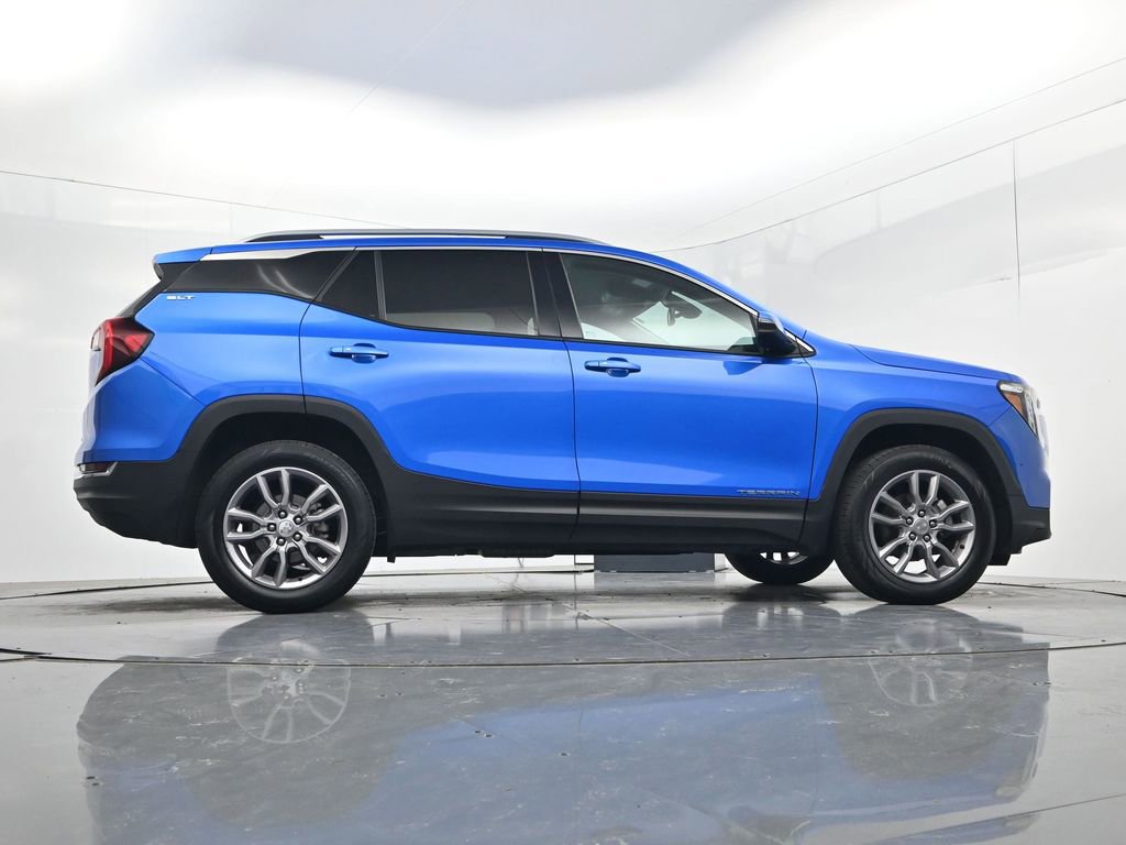 Used 2024 GMC Terrain SLT AWD/4WD image 49