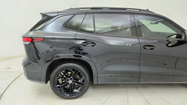 Used 2025 Volkswagen Tiguan SE R-Line image 7