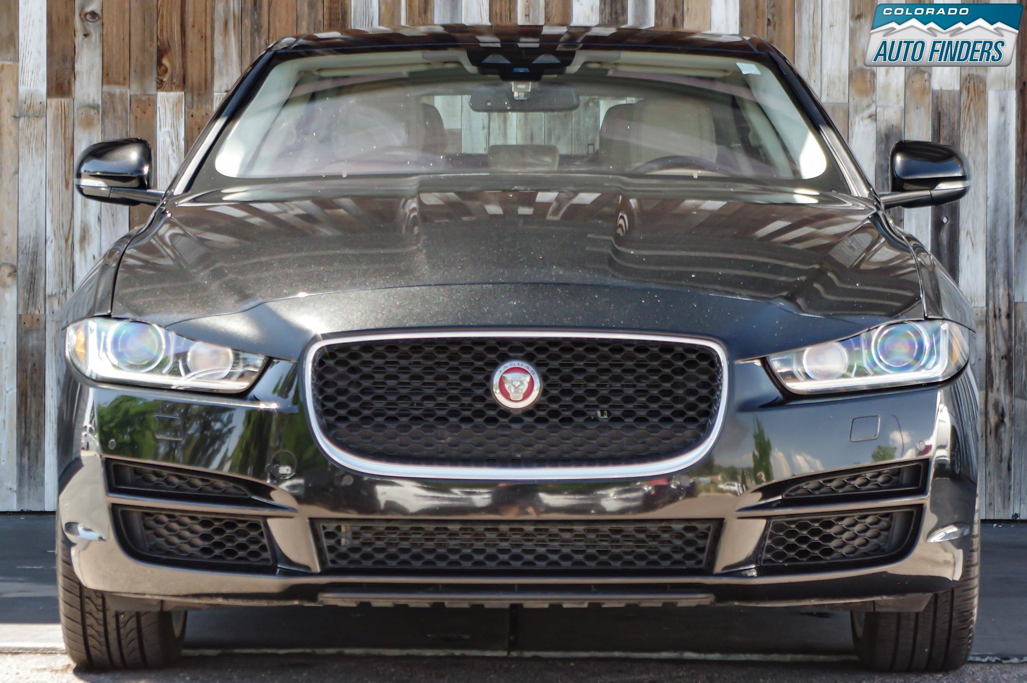 Used 2017 Jaguar XE Prestige AWD/4WD image 6