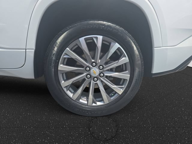 Used 2023 Chevrolet Traverse Premier FWD image 32