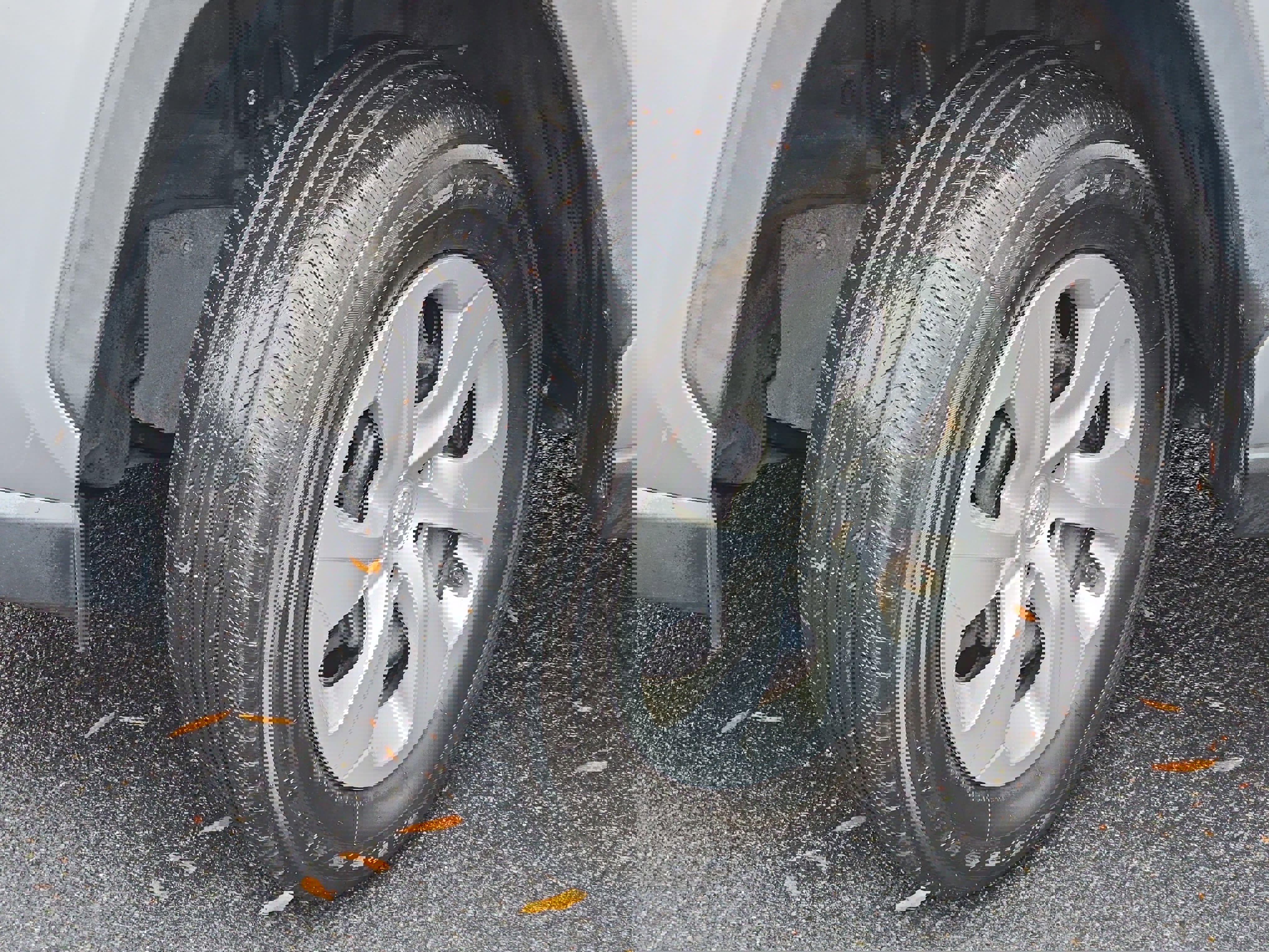 Used 2019 Toyota RAV4 LE image 30