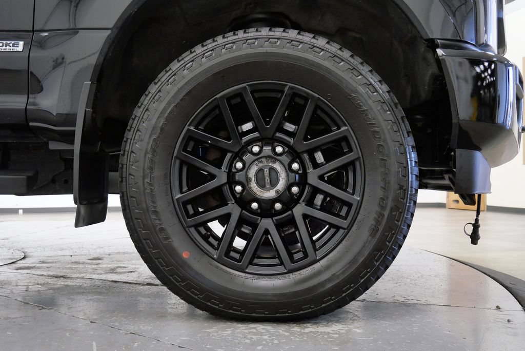 Used 2022 Ford F250 Lariat w/ Black Appearance Package AWD/4WD image 40