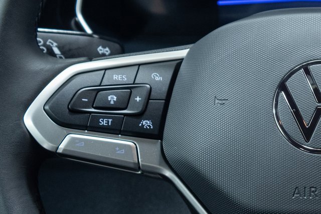 Used 2024 Volkswagen Jetta Sport image 20