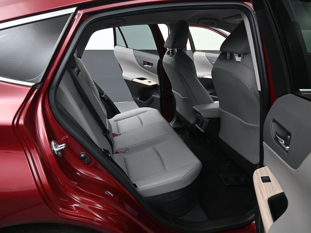 Used 2021 Toyota Venza XLE w/ Softex Package image 35