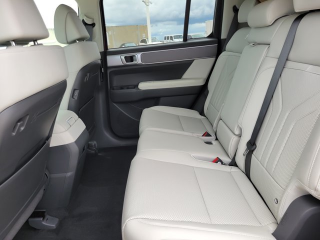New 2026 Hyundai Santa Fe SEL FWD image 6