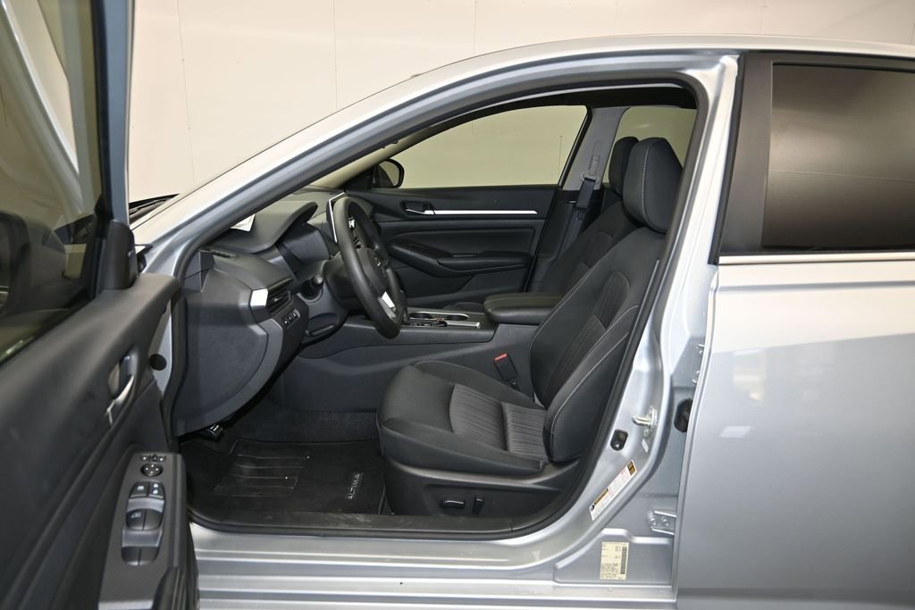 Certified 2022 Nissan Altima 2.5 SV FWD image 19