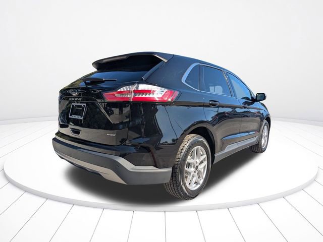 Used 2023 Ford Edge SEL image 4