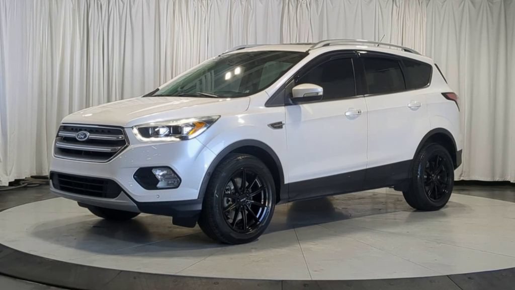 Used 2017 Ford Escape Titanium w/ Equipment Group 301A AWD/4WD image 4