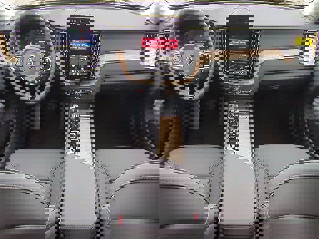 Certified 2026 Volvo XC60 B5 Plus w/ Protection Package Premier image 14