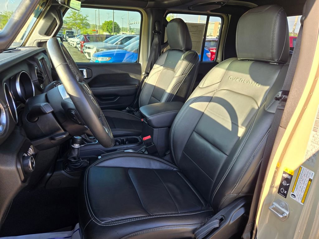 Used 2020 Jeep Gladiator Overland AWD/4WD image 16