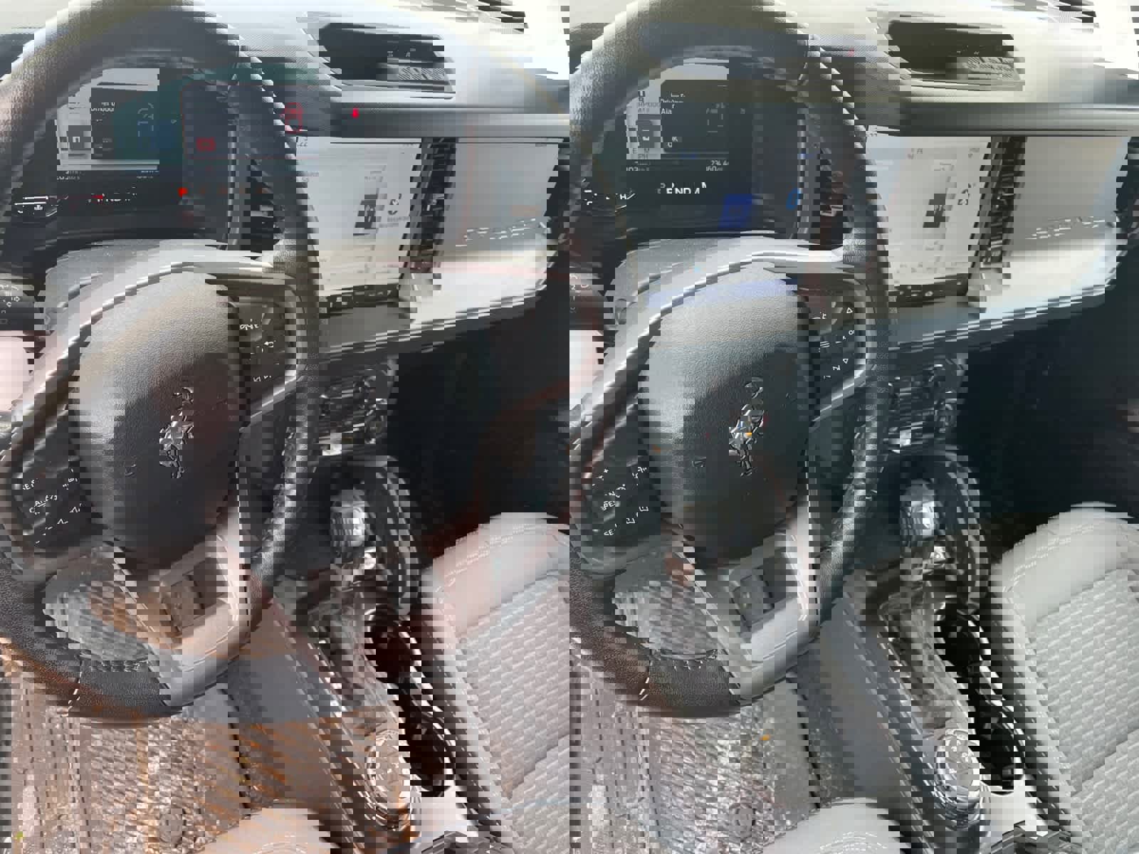 Used 2023 Ford Bronco Outer Banks image 11