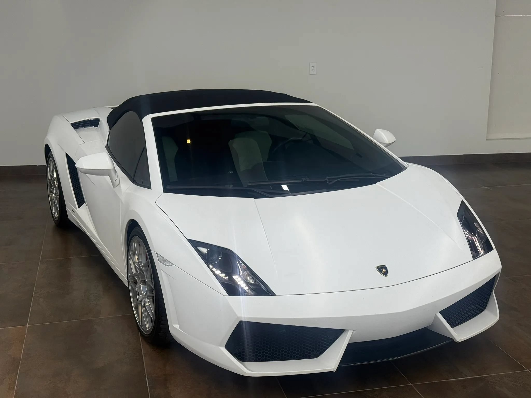 Used 2010 Lamborghini Gallardo LP 560-4 AWD/4WD image 23