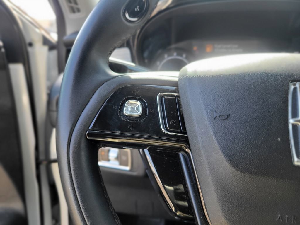 Used 2022 Lincoln Corsair AWD w/ Equipment Group 101A image 26