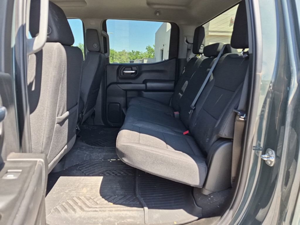 Used 2025 Chevrolet Silverado 1500 Custom Trail Boss w/ Dark Appearance Package AWD/4WD image 16