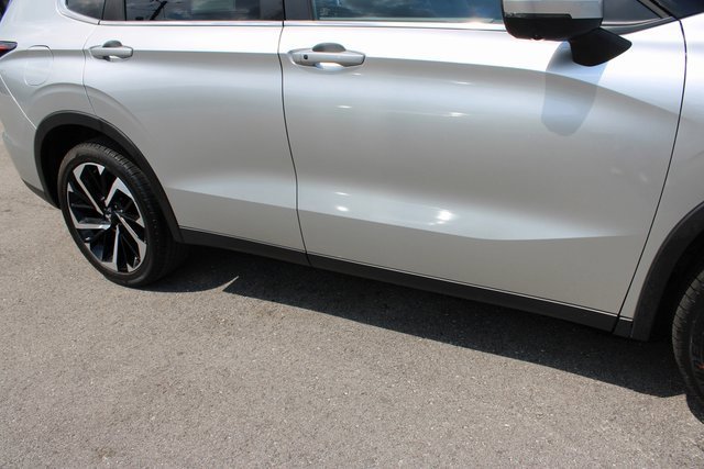Used 2022 Mitsubishi Outlander SE image 53