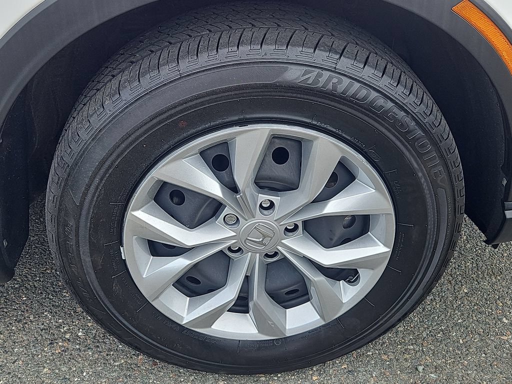Certified 2025 Honda CR-V LX image 10