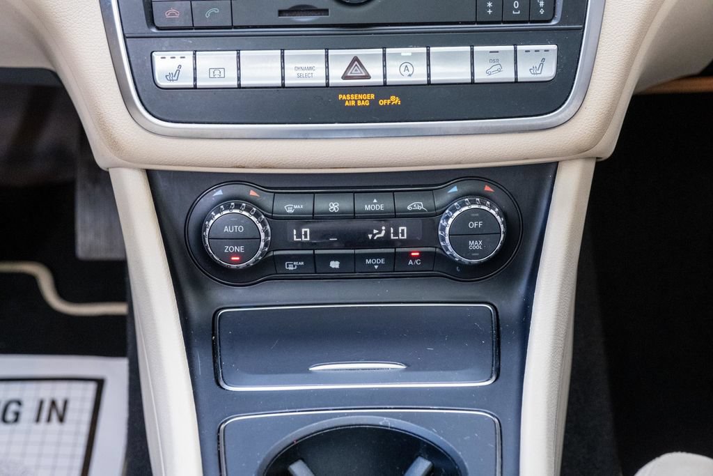 Used 2019 Mercedes-Benz GLA 250 4MATIC image 26