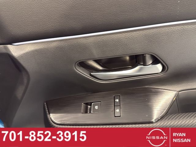 New 2026 Nissan Kicks SR w/ SR Premium Package image 38