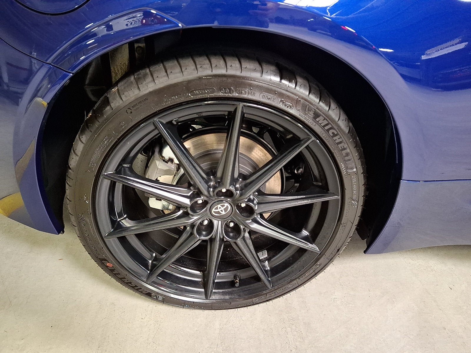 New 2026 Toyota GR86 Premium RWD image 5