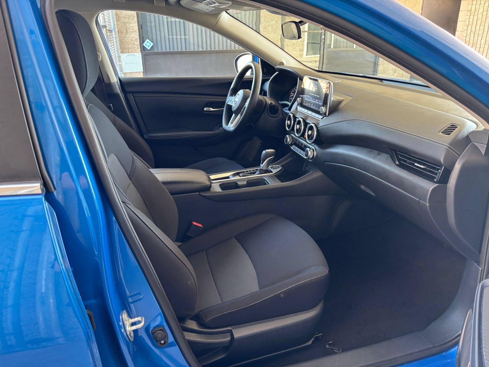 Used 2025 Nissan Sentra SV FWD image 35