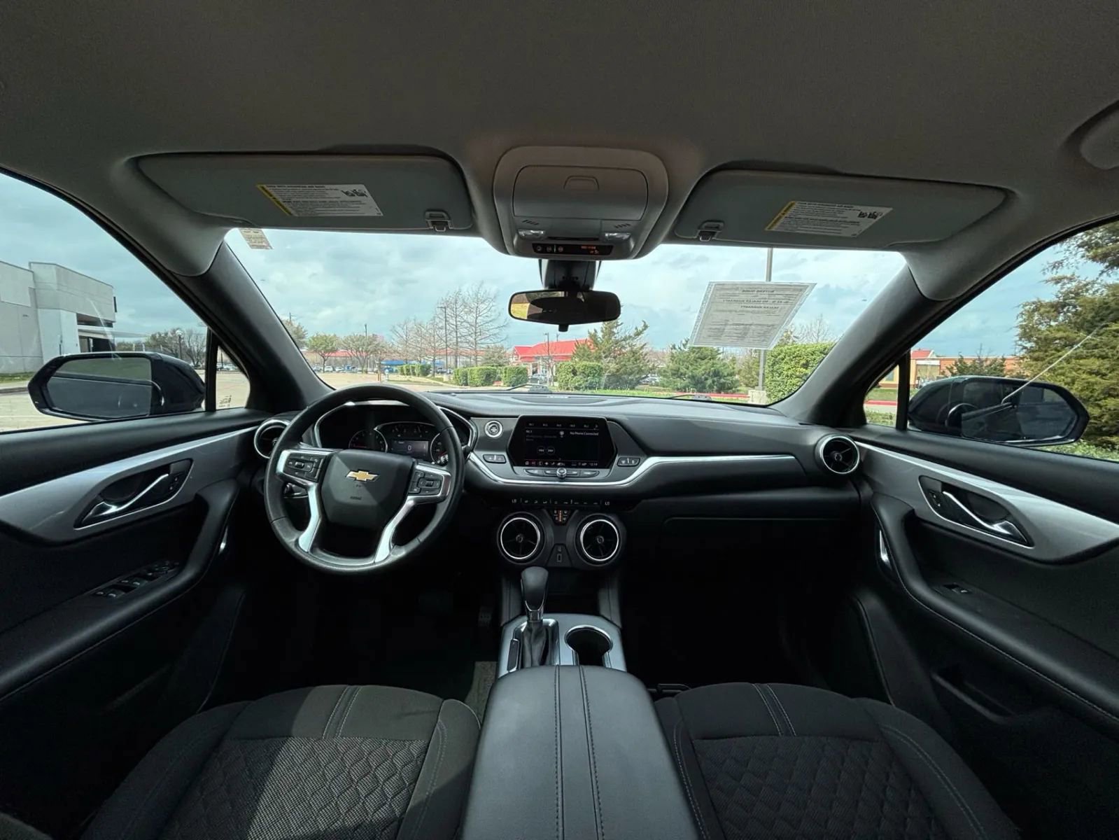 Used 2022 Chevrolet Blazer LT FWD image 18