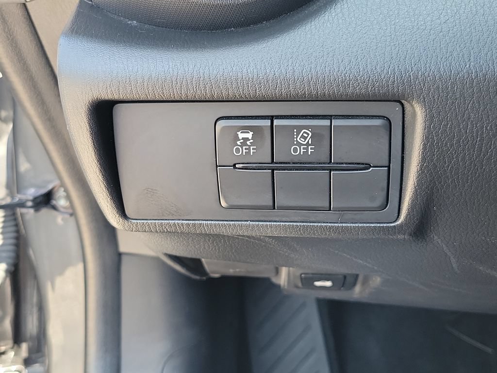 Used 2021 MAZDA MX-5 Miata RF Grand Touring RWD image 23