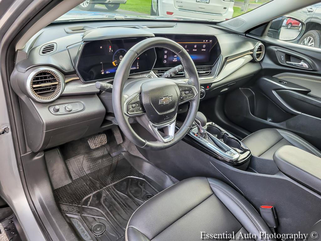 Used 2024 Chevrolet Trax ACTIV w/ Sunroof Package FWD image 10