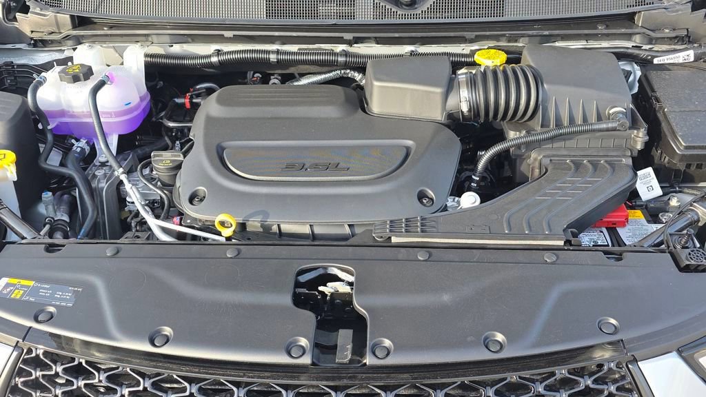 New 2026 Chrysler Pacifica Limited w/ S Appearance Package image 10