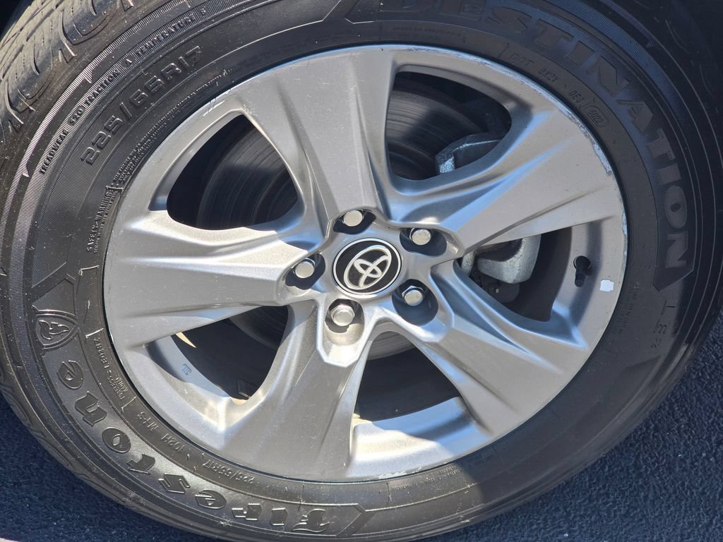 Used 2023 Toyota RAV4 XLE w/ Convenience Package AWD/4WD image 10