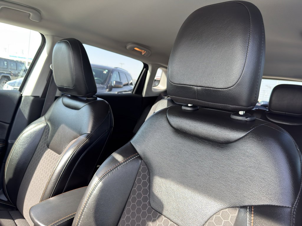 Used 2020 Jeep Compass Latitude w/ Cold Weather Group image 27