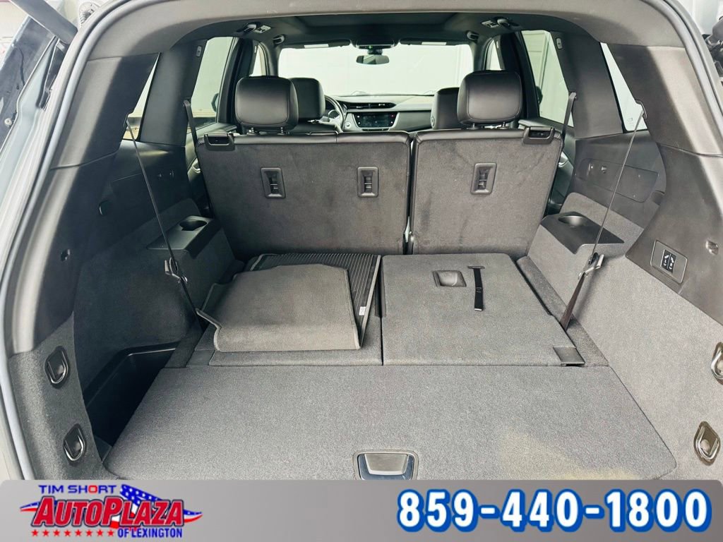 Used 2023 Cadillac XT6 Luxury image 21