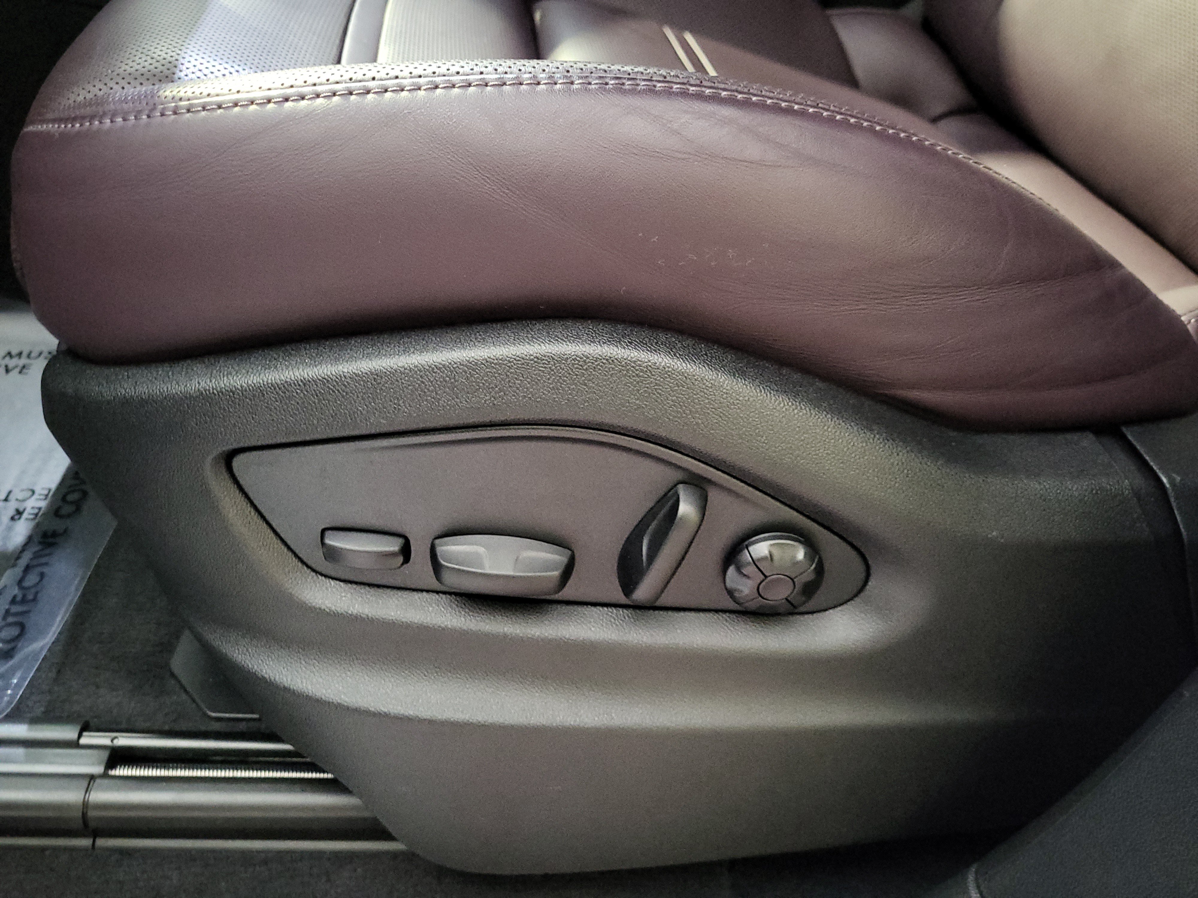 Certified 2026 Porsche Cayenne S AWD/4WD image 17