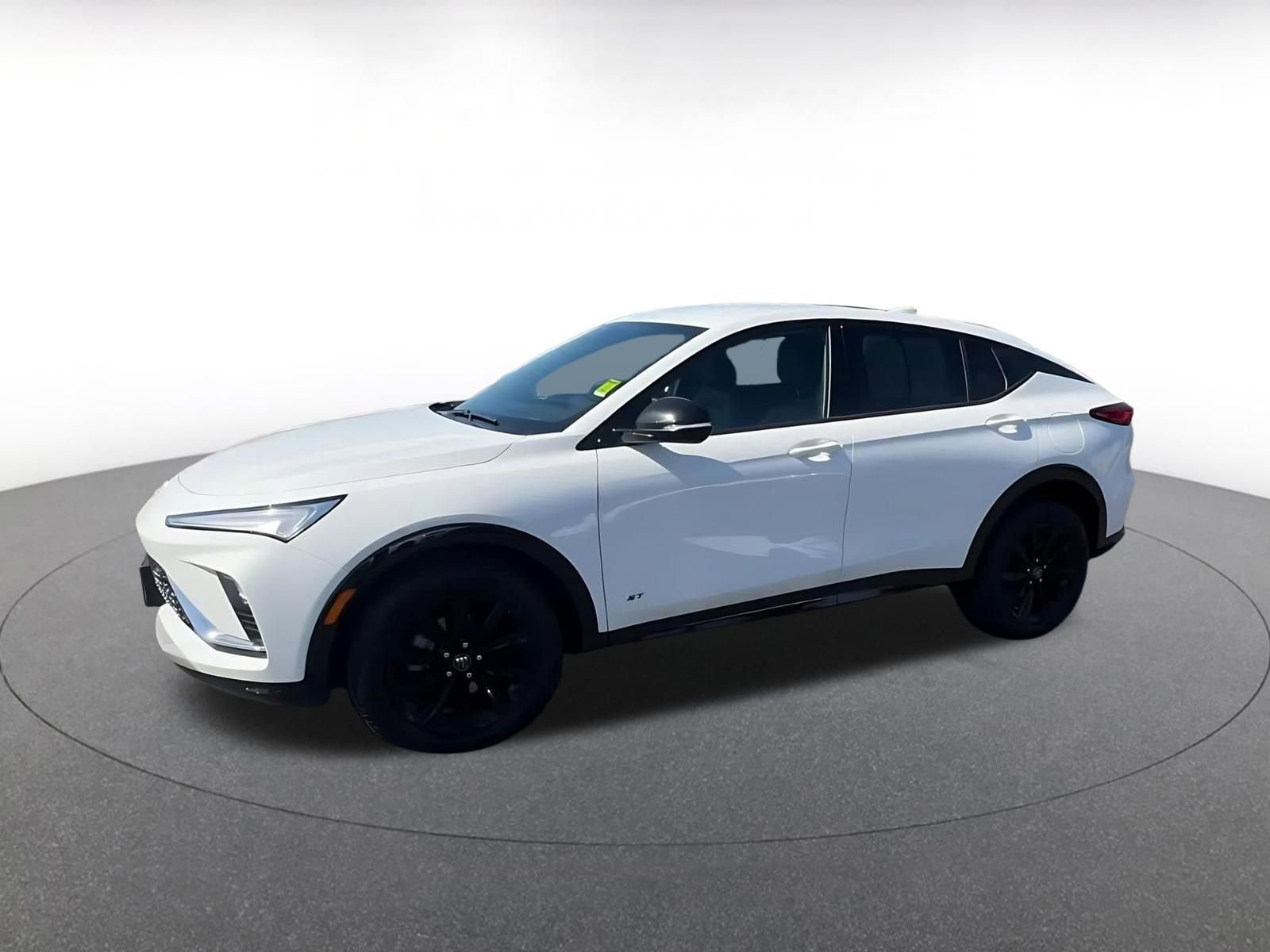 Used 2025 Buick Envista Sport Touring image 8