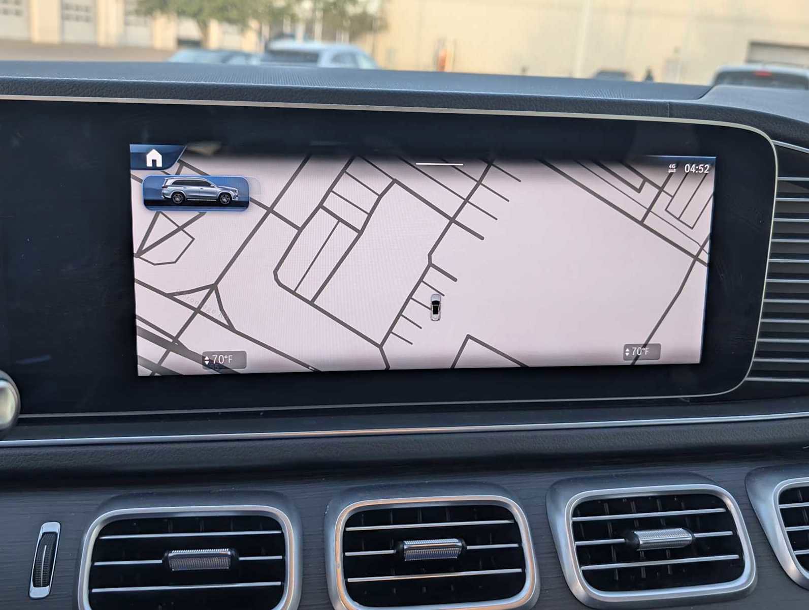 Used 2025 Mercedes-Benz GLS 450 4MATIC image 15