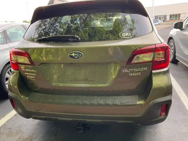 Used 2018 Subaru Outback 3.6R Limited AWD/4WD image 7