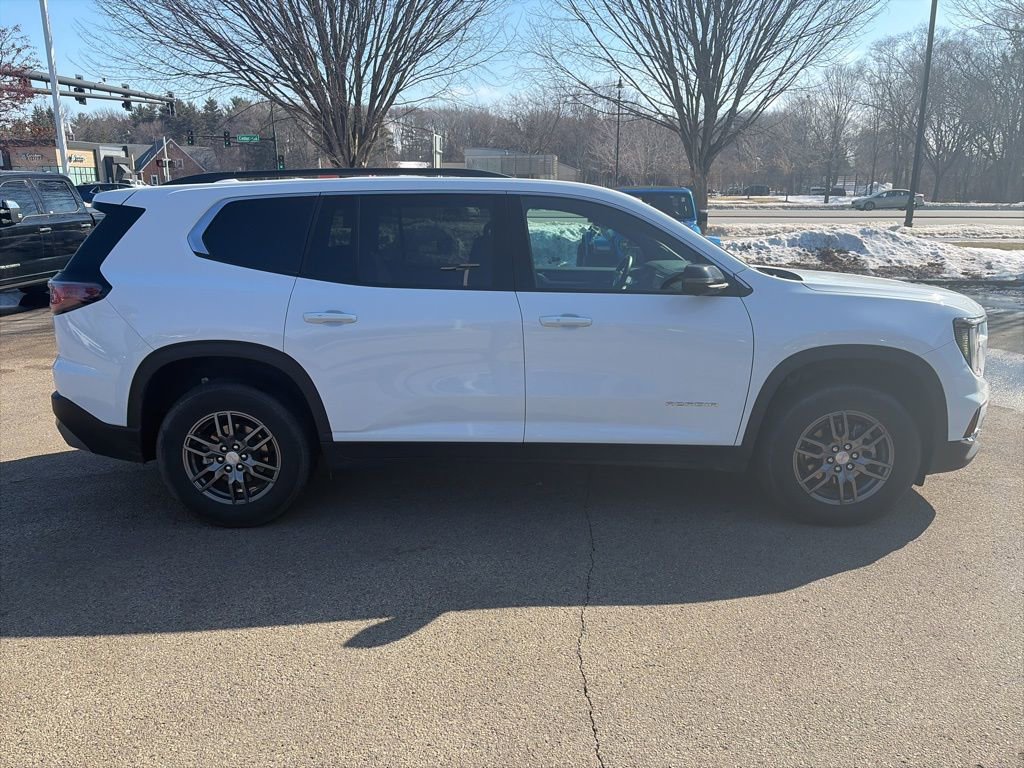 Used 2025 GMC Acadia Elevation image 6