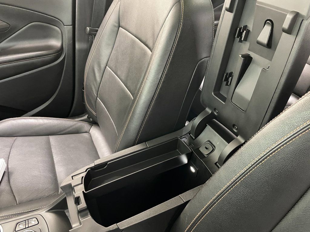 Certified 2021 GMC Terrain SLT w/ Infotainment Package II image 33