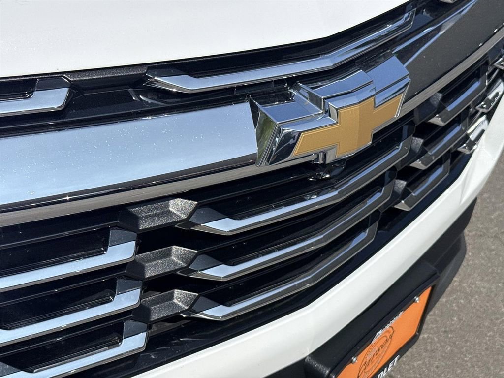 Used 2025 Chevrolet Equinox LT image 27