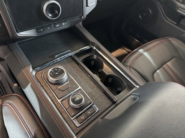 Used 2024 Ford Expedition Max Limited image 24