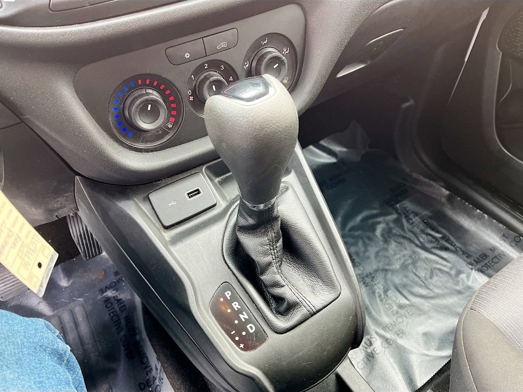 Used 2022 RAM ProMaster City Tradesman w/ Window Group 04 image 15