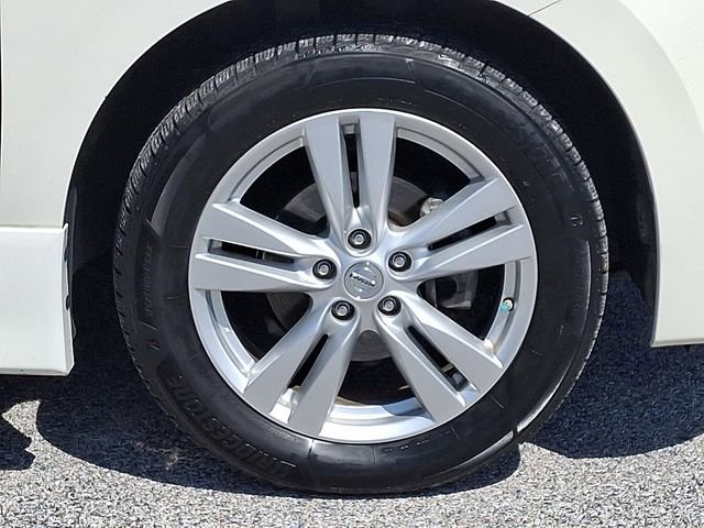 Used 2013 Nissan Quest LE w/ Value Cargo Pkg image 11