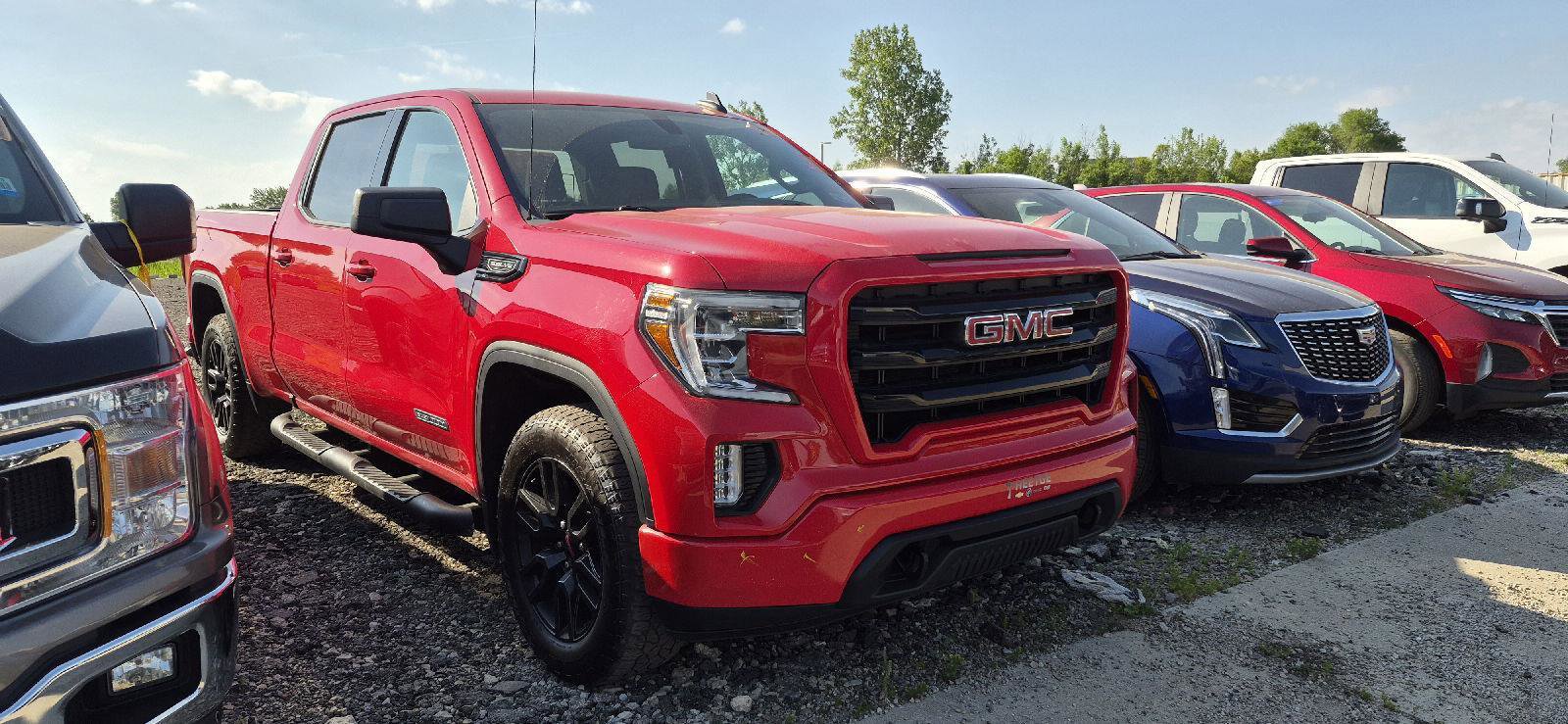 Used 2020 GMC Sierra 1500 Elevation w/ Elevation Value Package AWD/4WD image 2