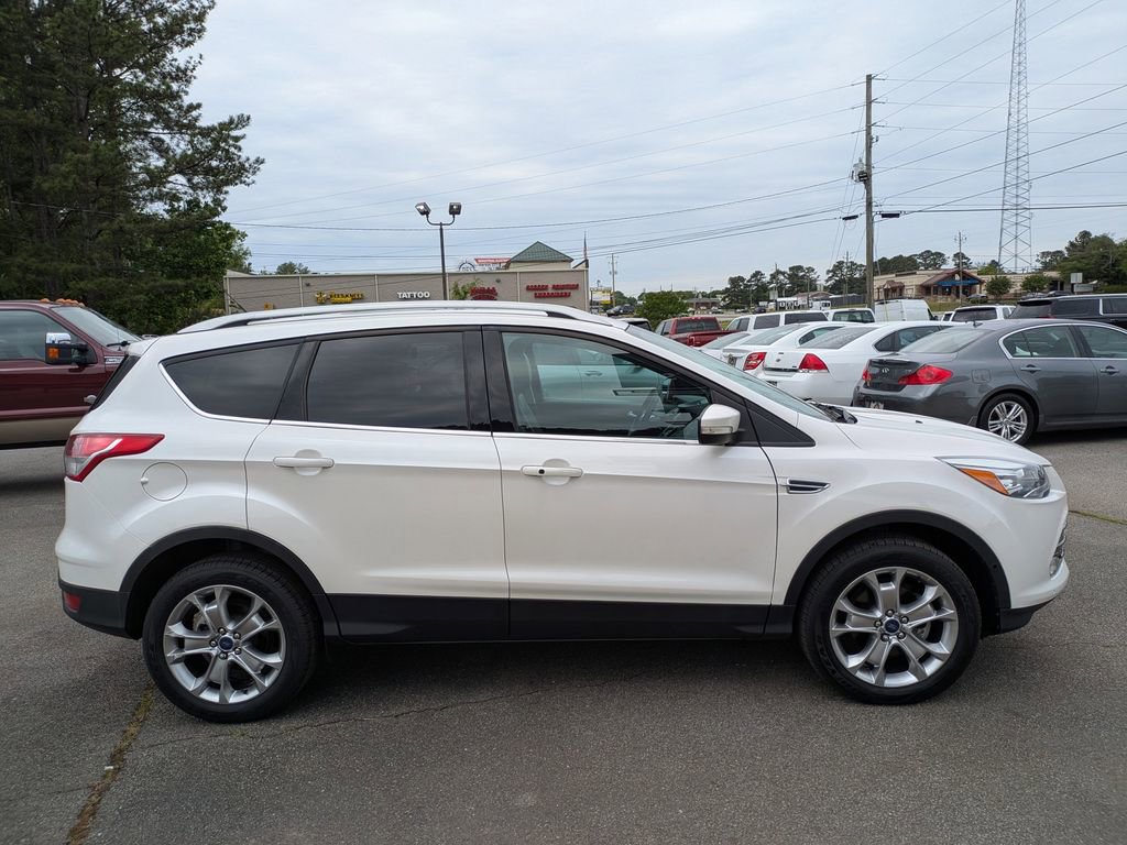 Used 2014 Ford Escape Titanium w/ Equipment Group 401A FWD image 3
