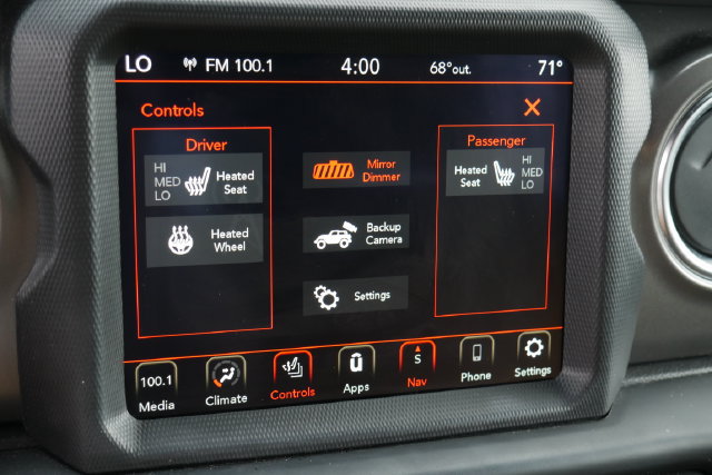 Used 2023 Jeep Wrangler Unlimited Rubicon w/ LED Lighting Group AWD/4WD image 4